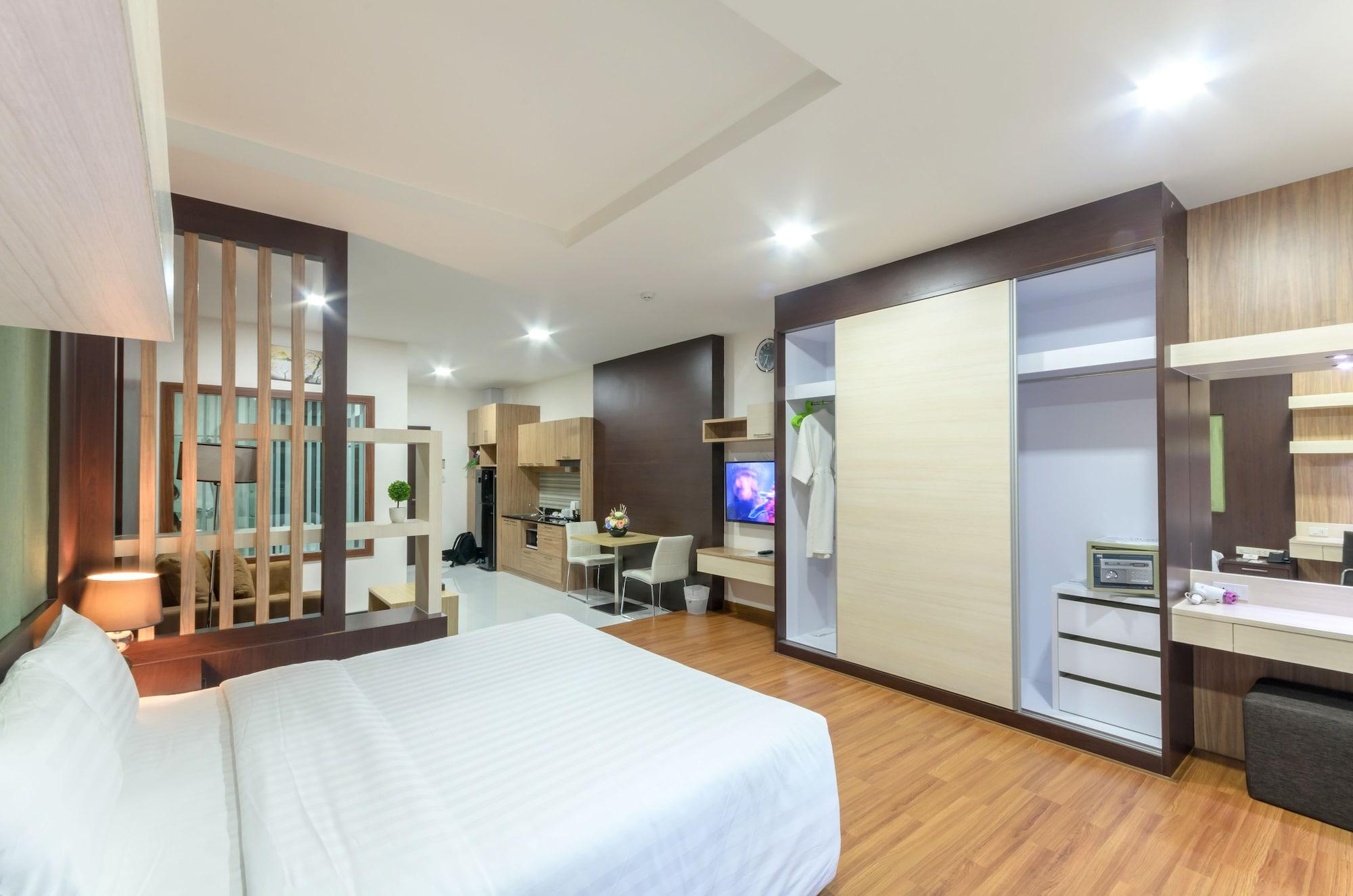 Eastpana Hotel - Sha Extra Plus Si Racha Exterior photo