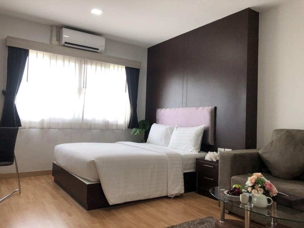 Eastpana Hotel - Sha Extra Plus Si Racha Exterior photo